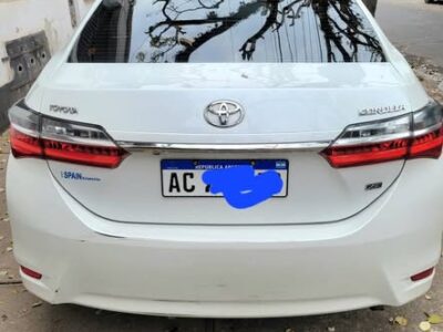 Toyota Corolla EXI CVT, Pack cuero 1.8 impecableeee !!! Con 40mil km Realesss !!!! .