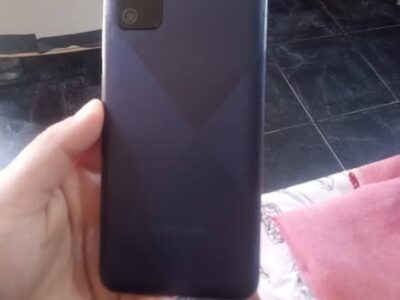 Vendo e6 plus impecable libre