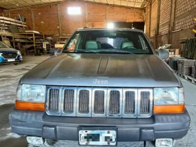 Todo terreno Jeep grand Cherokee Laredo año 1998