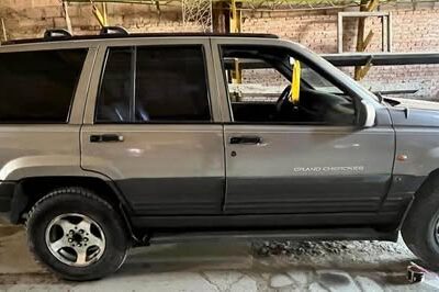 Todo terreno Jeep grand Cherokee Laredo año 1998