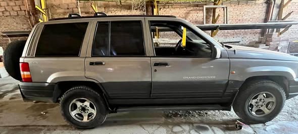 Todo terreno Jeep grand Cherokee Laredo año 1998