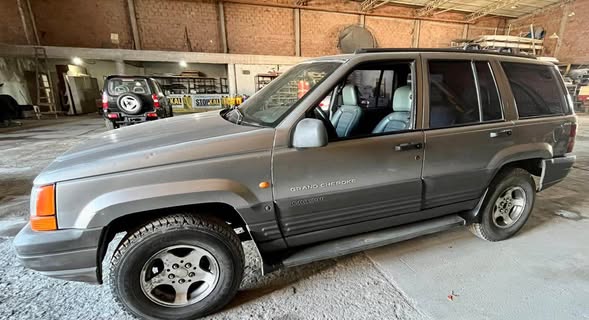 Todo terreno Jeep grand Cherokee Laredo año 1998