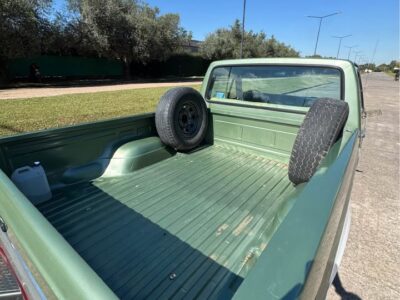 VENDO FORD F100 XLT Modelo 1988