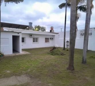 CASA EN ALQUILER Av monseñor Díaz 872 BANDA DE RIO SALÍ