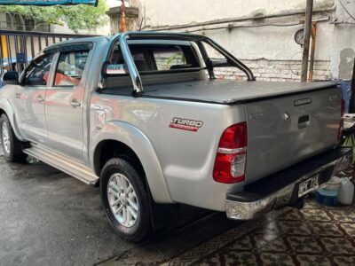 TOYOTA HIUX 2013