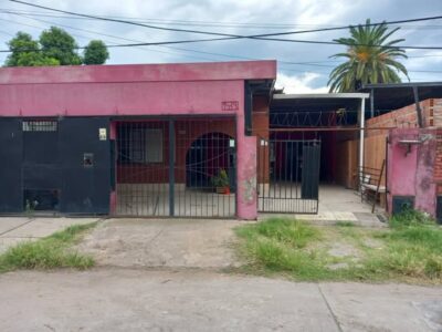 Vendo Casa 4 Dorm.