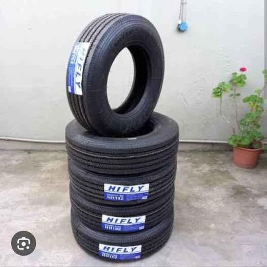 215.75R17.5 marca Hinfly