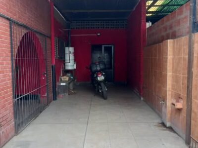 Vendo Casa 4 Dorm.