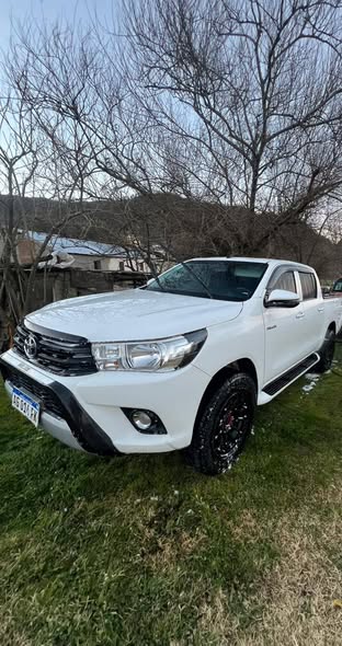 Vendo Hilux dx 4x4 2023