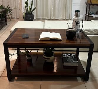 Mesa ratona de fabricación artesanal