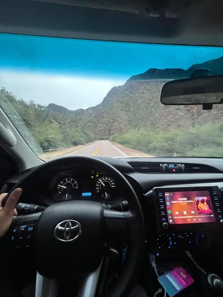 Vendo Hilux dx 4x4 2023