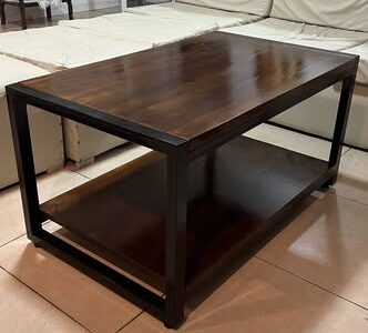 Mesa ratona de fabricación artesanal