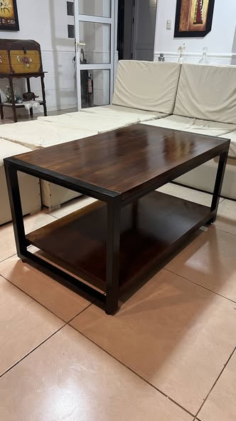 Mesa ratona de fabricación artesanal