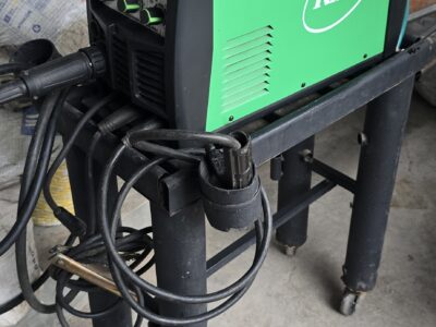 VDO soladadora MIG RMB micro duo 200 TR con tubo grande de 6 m3 con regulador y caudalimetro, y Cortadora de plasma Gala Gar Atlantic cut40
