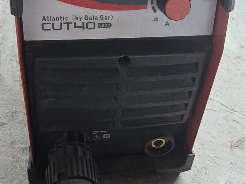 VDO soladadora MIG RMB micro duo 200 TR con tubo grande de 6 m3 con regulador y caudalimetro, y Cortadora de plasma Gala Gar Atlantic cut40