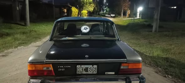Ford Falcon Ghia mod 83