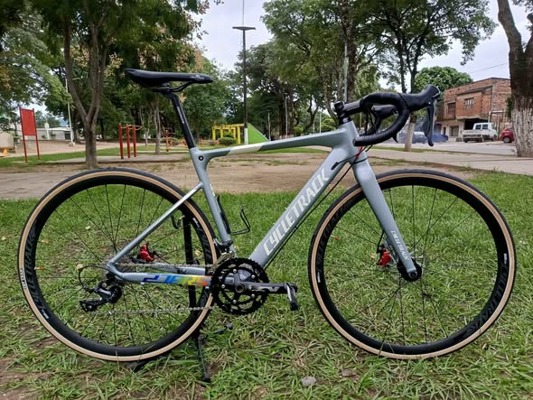 Bici de Ruta de Aluminio Talle 51 x 48