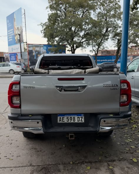 Toyota hilux Srv 4x2 Modelo 2021