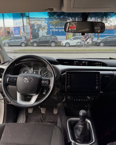 Toyota hilux Srv 4x2 Modelo 2021