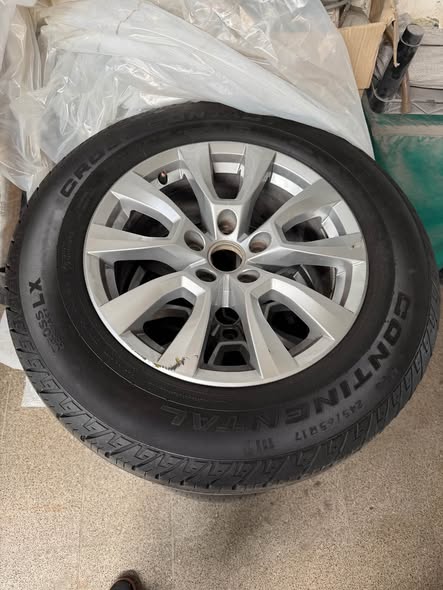 Cubiertas con 10.000km Amarok v6 245/65/R17