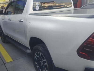Hilux srx automática 4x2