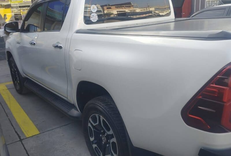 Hilux srx automática 4x2
