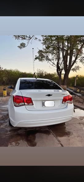 CHEVROLET CRUZE LT 2.0D AT
