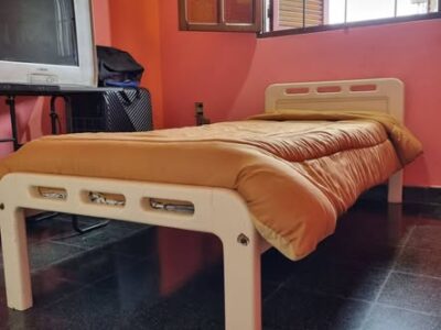 Vendo cama acolchado y colchón