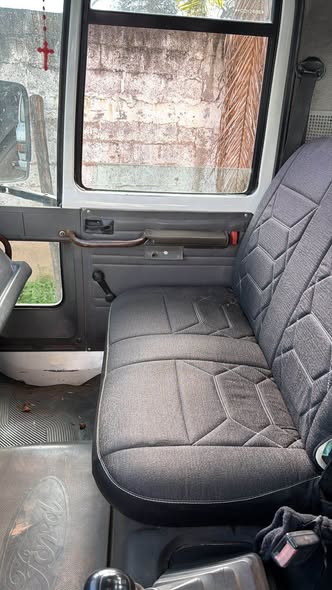 Vendo camión Ford 1317e