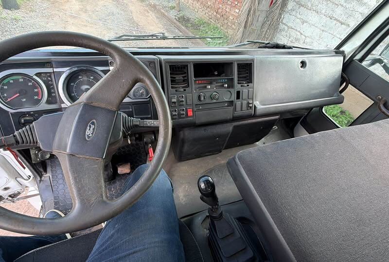 Vendo camión Ford 1317e