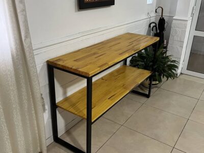 Rack para televisión de fabricación artesanal