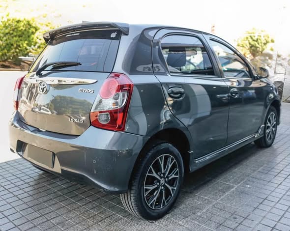TOYOTA ETIOS XLS 2023