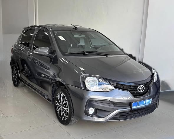 TOYOTA ETIOS XLS 2023