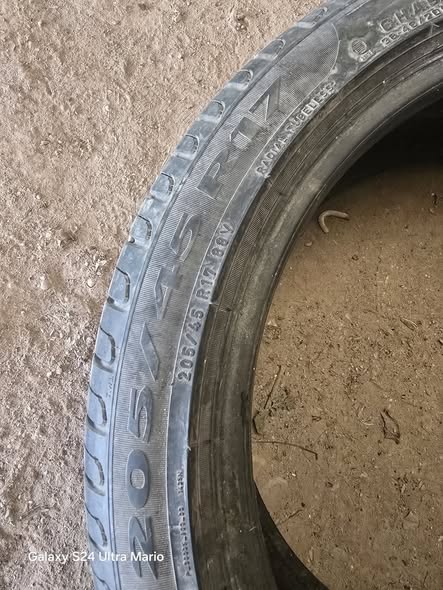 VENDO 2 CUBIERTAS PIRELLI SEMINUEVAS