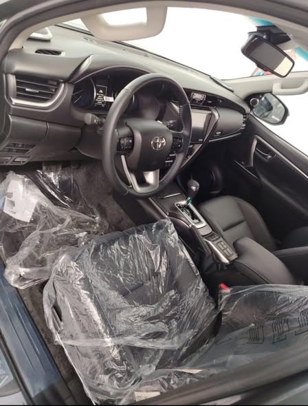 Vendo! Toyota sw4 srv
