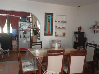 Vendo casa altura México al 3600 sobre pasaje.