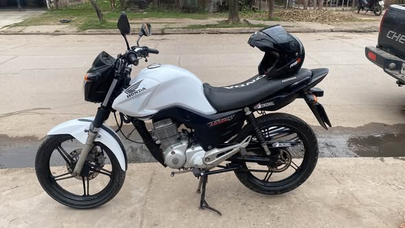 Vendo cg new 2017