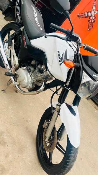 Vendo cg new 2017