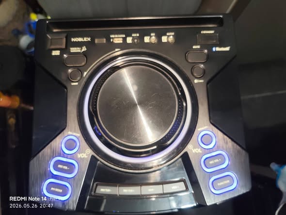 TORRE DE SONIDO NOBLEX PARTY 9800W