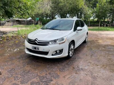Citroen c4 lounge motor 1.6 automático !! 95 mil km