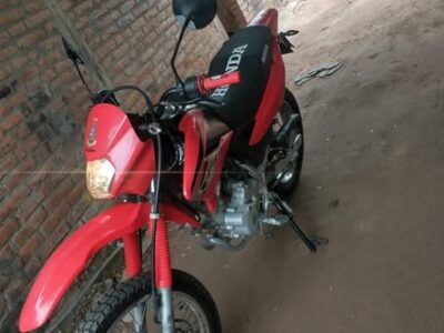 Vendo honda XR varillera impecable 2011