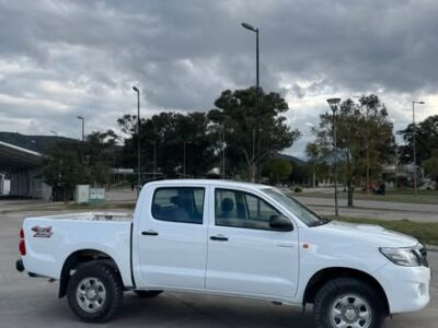 Hilux Dx pack 4x4 2.5turbo intercooler Año 2013