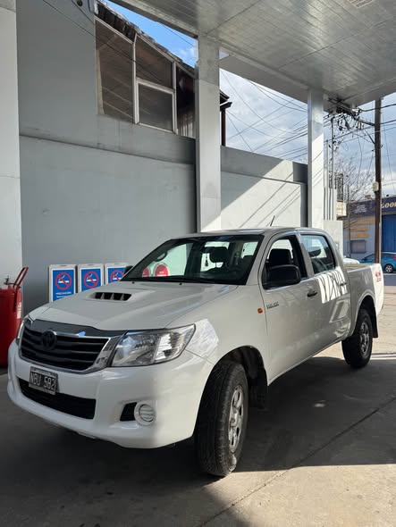Hilux Dx pack 4x4 2.5turbo intercooler Año 2013