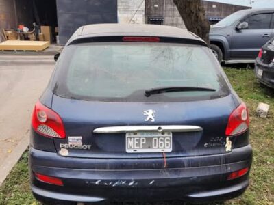 Peugeot 207 compact año 2013
