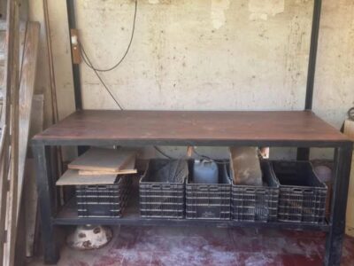 Vendo mesón de trabajo con madera