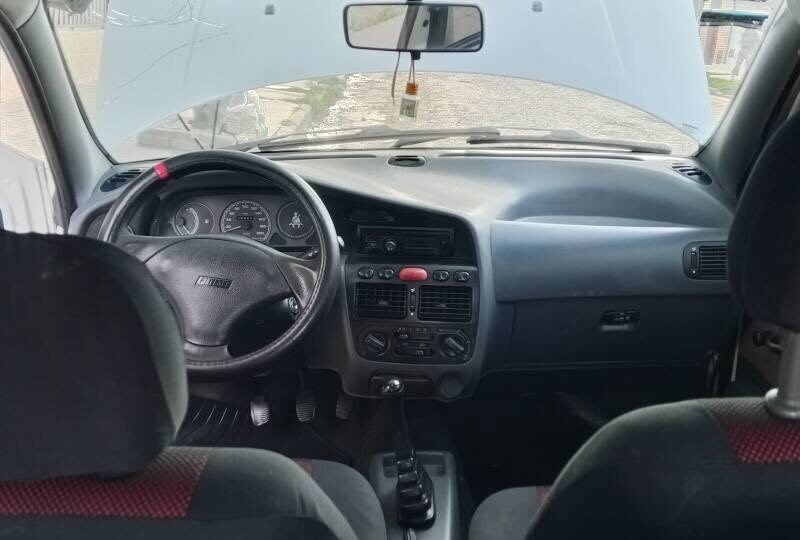 Fiat Palio modelo 2000