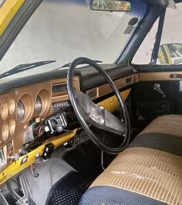 Camioneta Chevrolet Silverado americana modelo 81