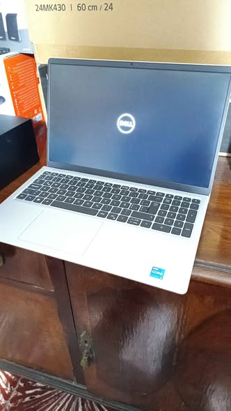 Notebook ultrabook DELL modelo INSPIRON