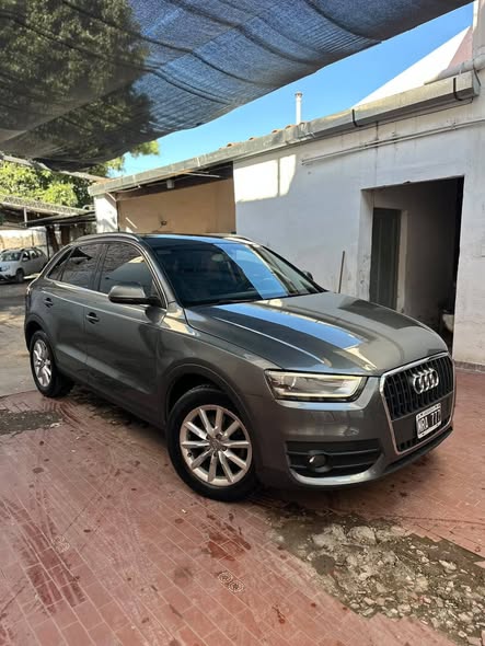 Audi Q3 2.0T Quattro S-Tronic 2013 – 124.000 km