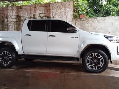 Toyota Hilux srx automática 4x4 2025